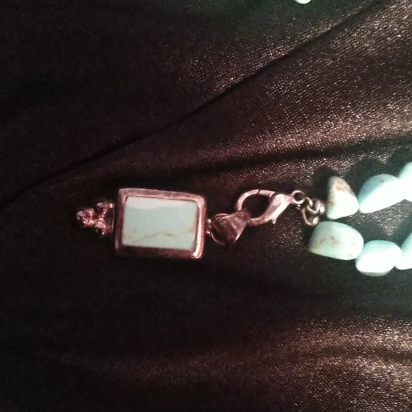 Mexican turquoise 18" with sterling silver accent - Picture 2 of 4